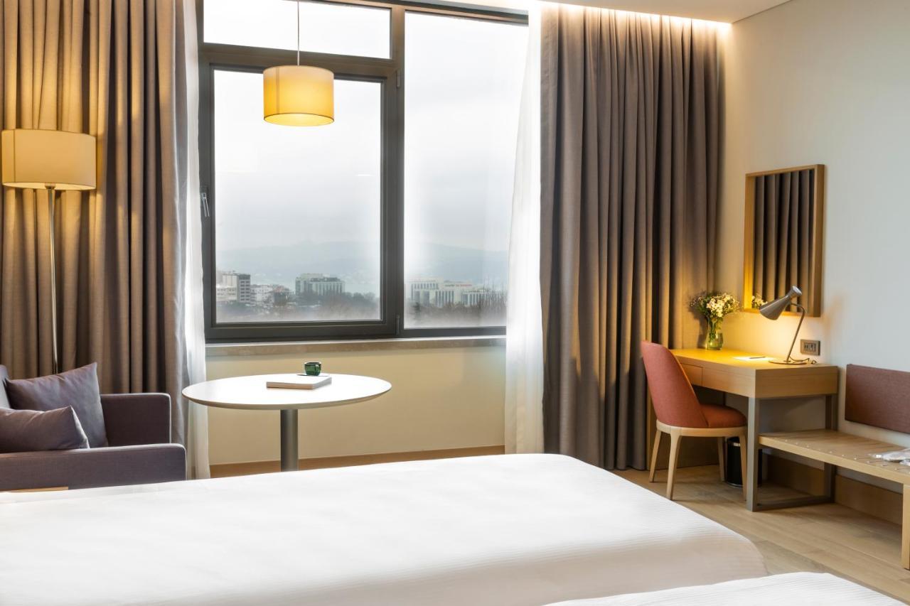 Radisson Hotel Istanbul Harbiye Exterior foto