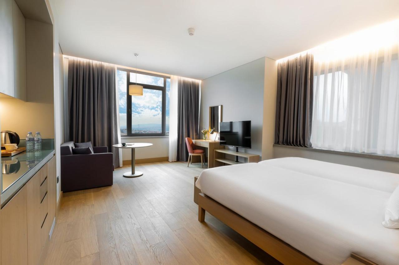 Radisson Hotel Istanbul Harbiye Exterior foto